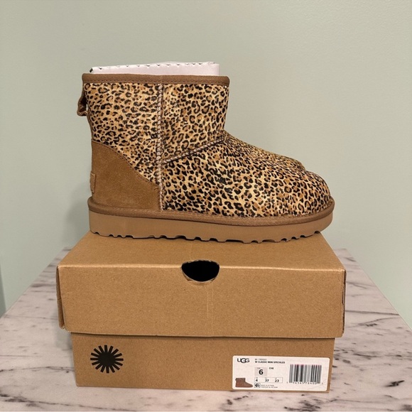 UGG Women's Classic Mini Speckles Genuine Calf Hair Animal Leopard Cheetah 6 - Picture 5 of 10